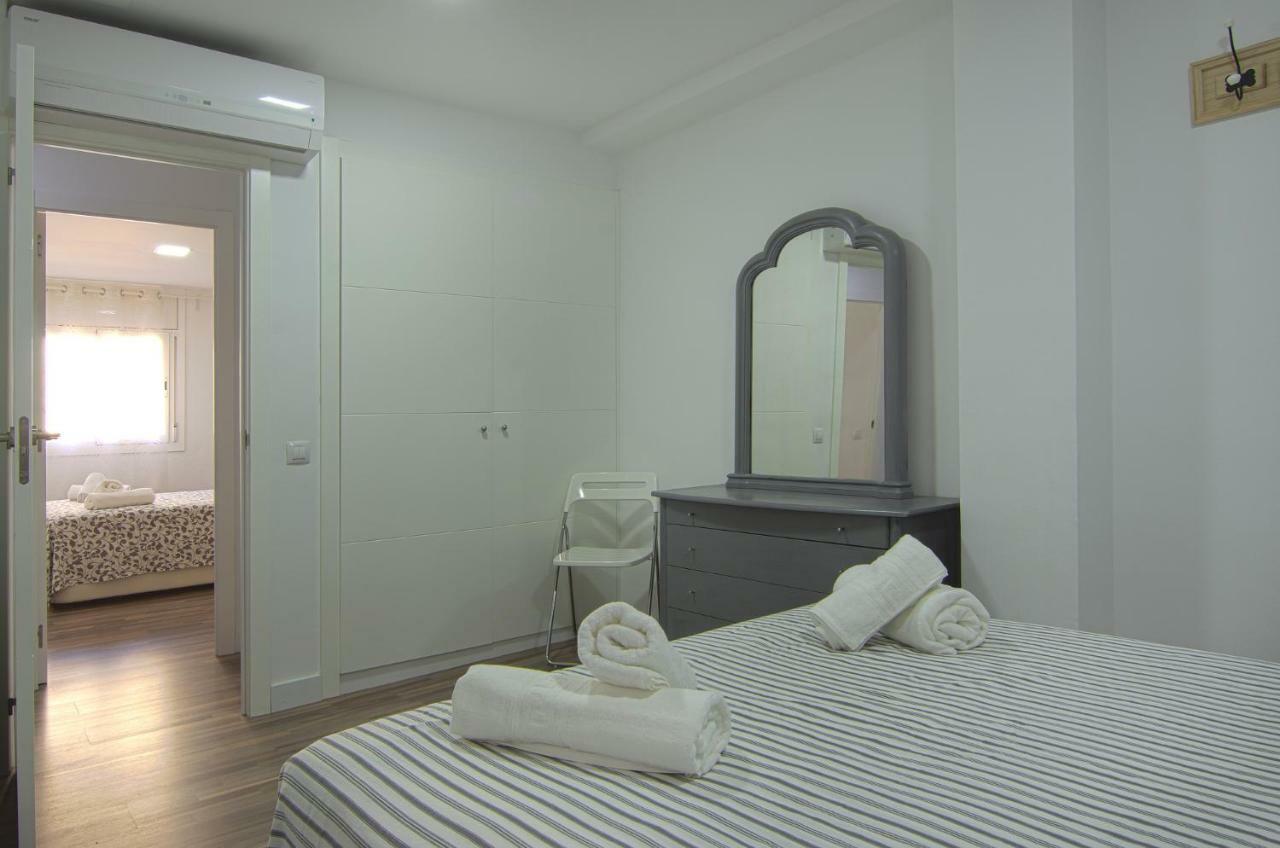 Apartment Ronda Sant Antoni Girona Ngoại thất bức ảnh